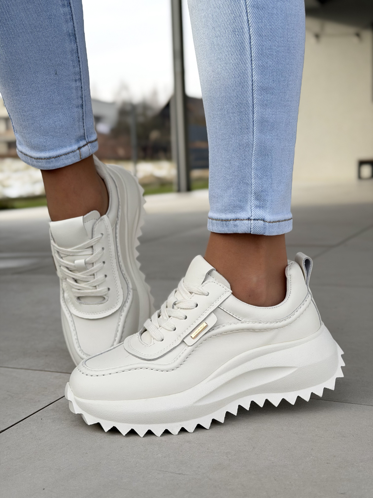 Sneakersy OLEKSY ze skóry naturalnej – codzienny komfort i styl