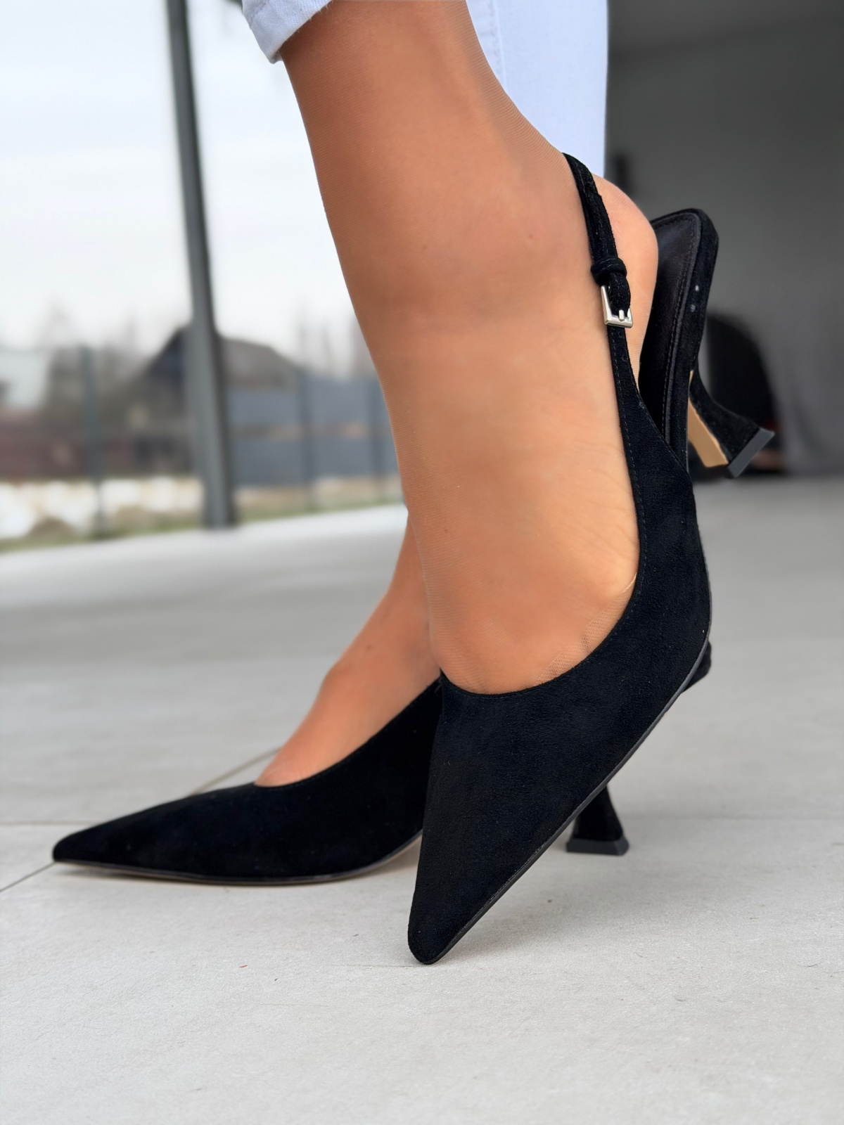 Czółenka OLEKSY ze skóry naturalnej