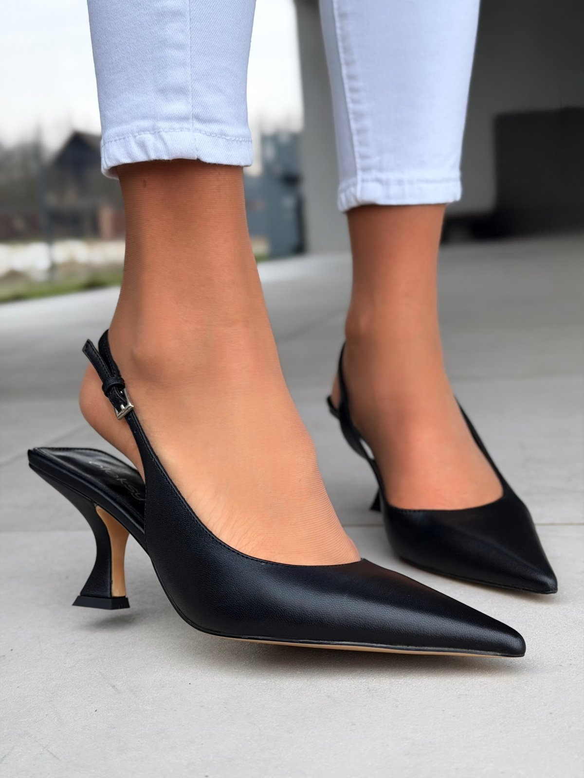 Czółenka OLEKSY ze skóry naturalnej