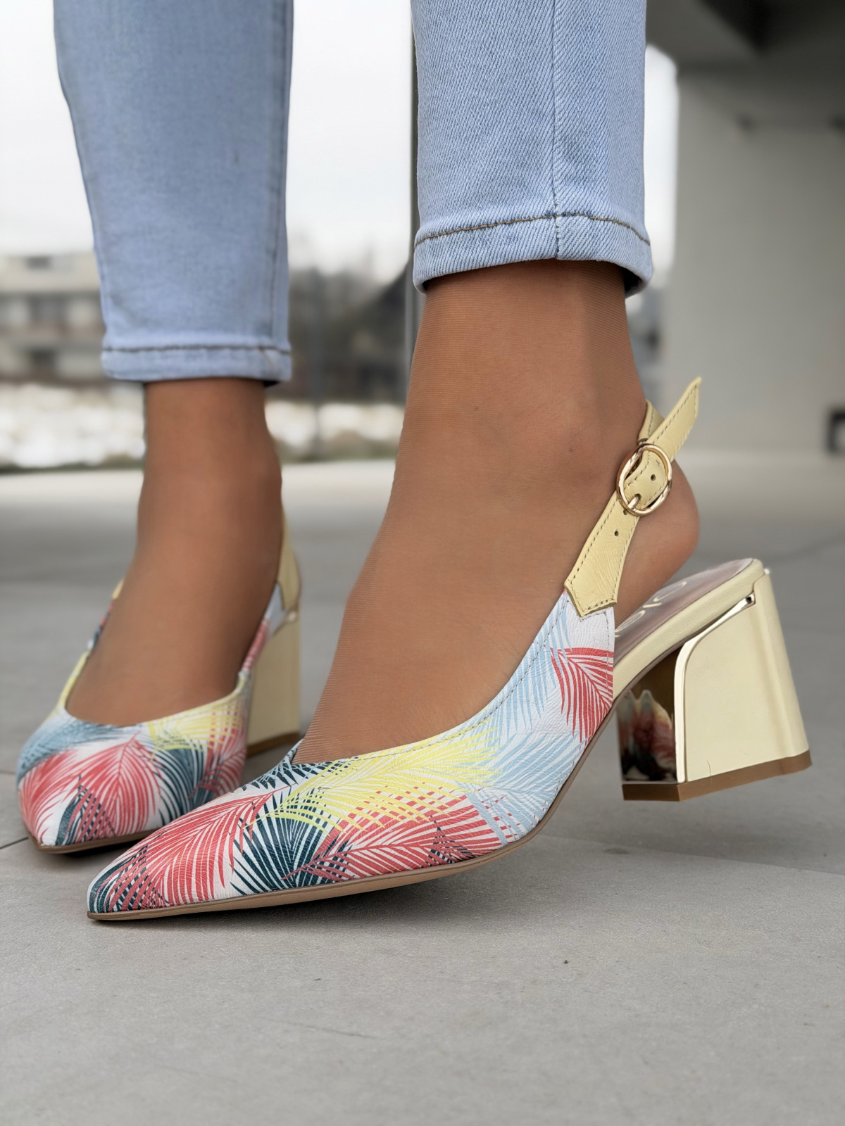 Czółenka OLEKSY ze skóry naturalnej