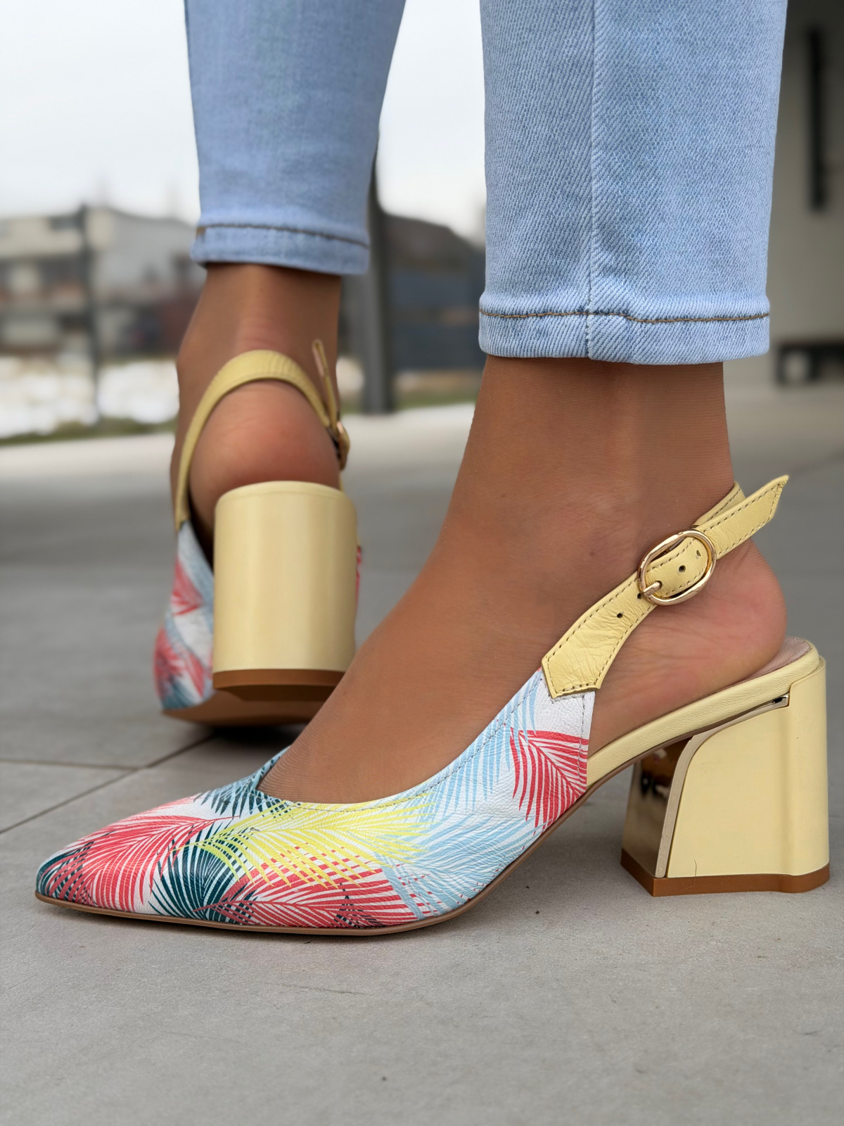 Czółenka OLEKSY ze skóry naturalnej