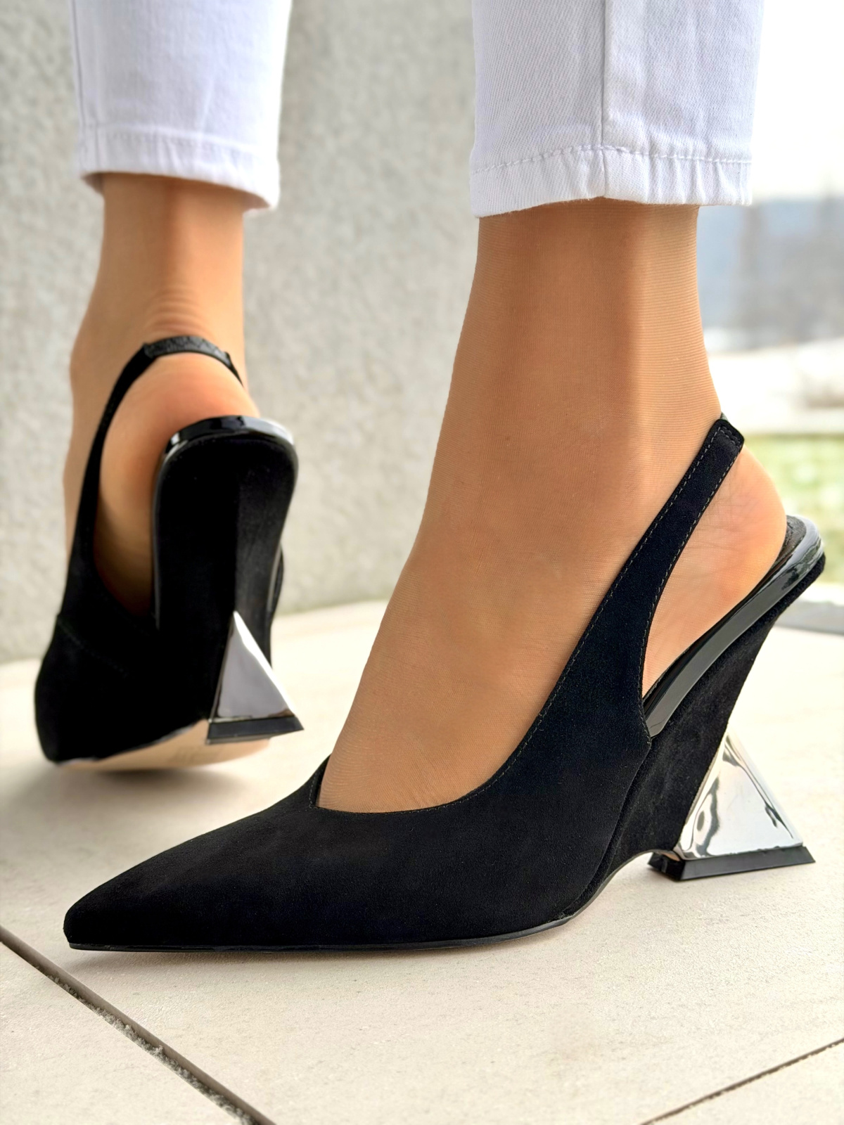 Czółenka OLEKSY ze skóry naturalnej