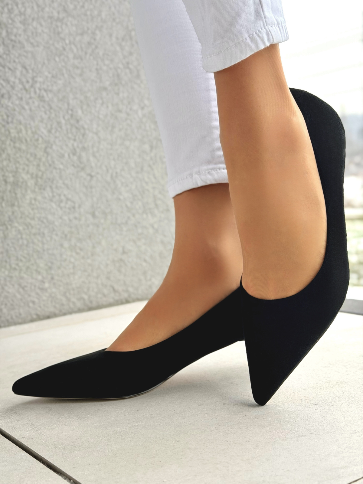 Czółenka OLEKSY ze skóry naturalnej