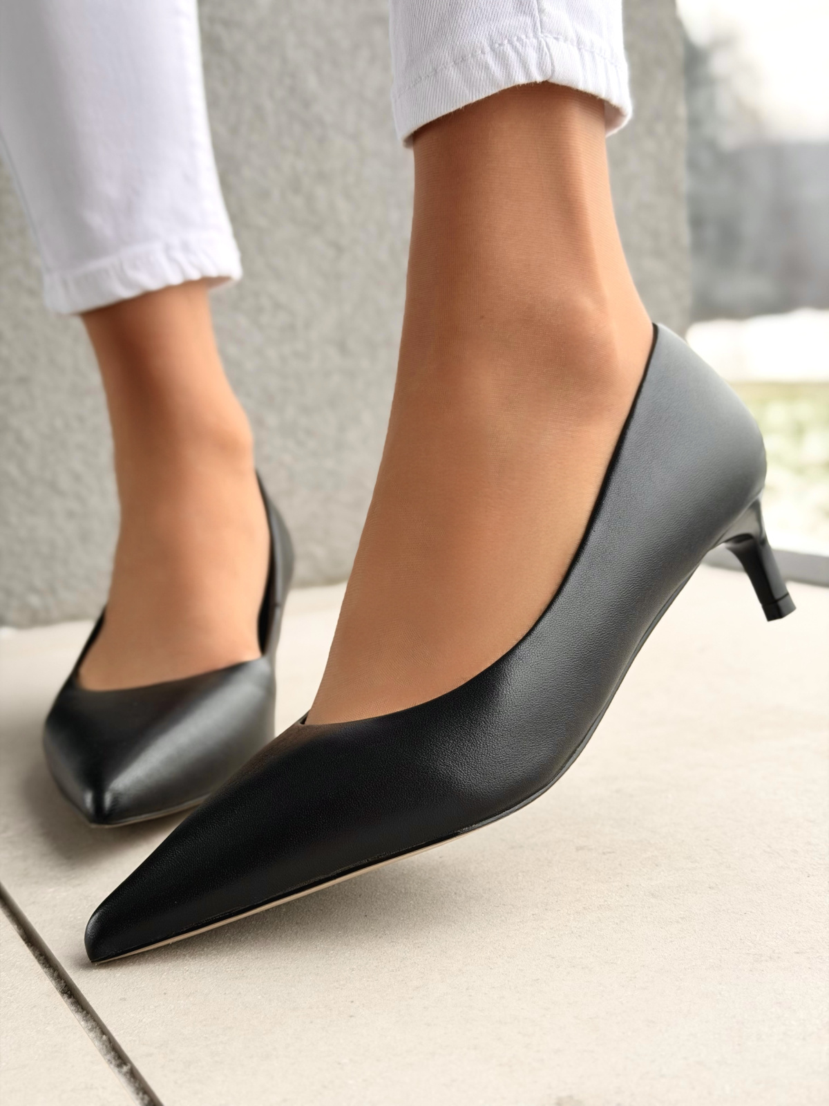 Czółenka OLEKSY ze skóry naturalnej