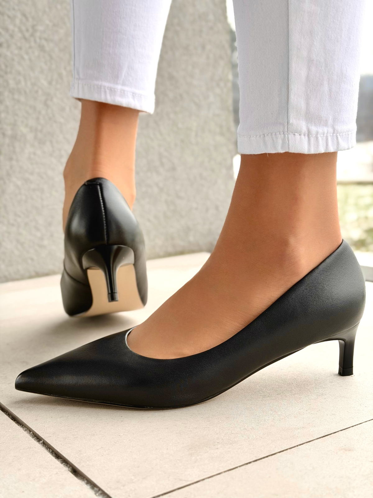 Czółenka OLEKSY ze skóry naturalnej