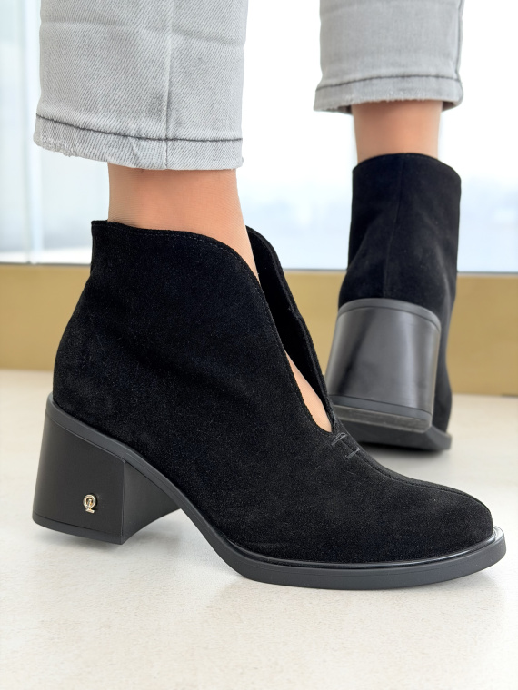 Czarne botki zamszowe na słupku eleganckie OLEKSY