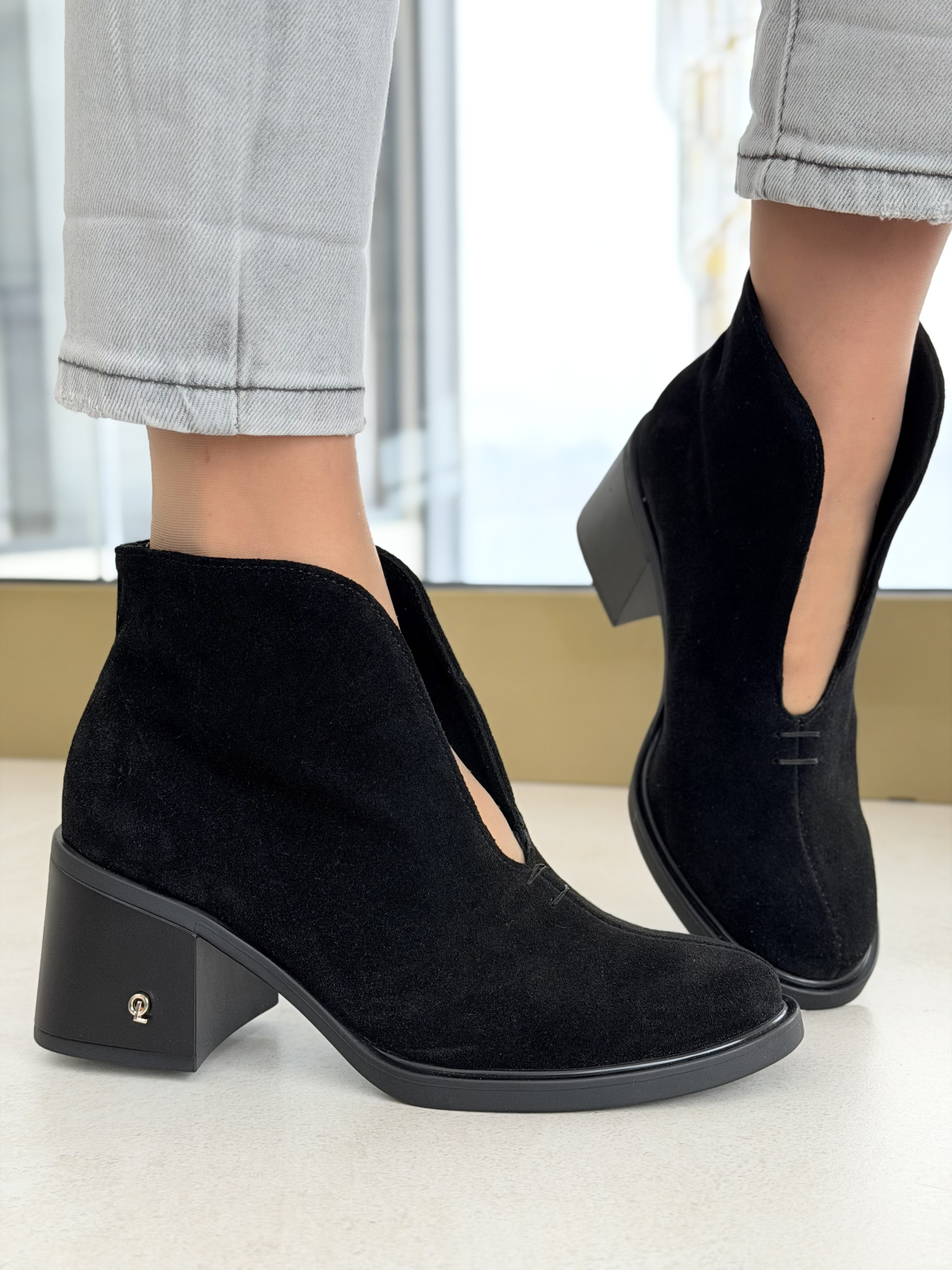 Czarne botki zamszowe na słupku eleganckie OLEKSY