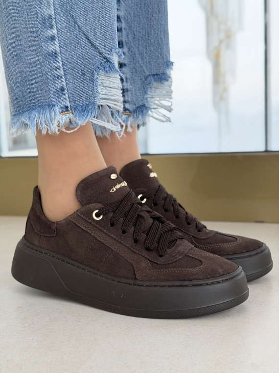 Brązowe sneakersy zamszowe ze skóry naturalnej OLEKSY