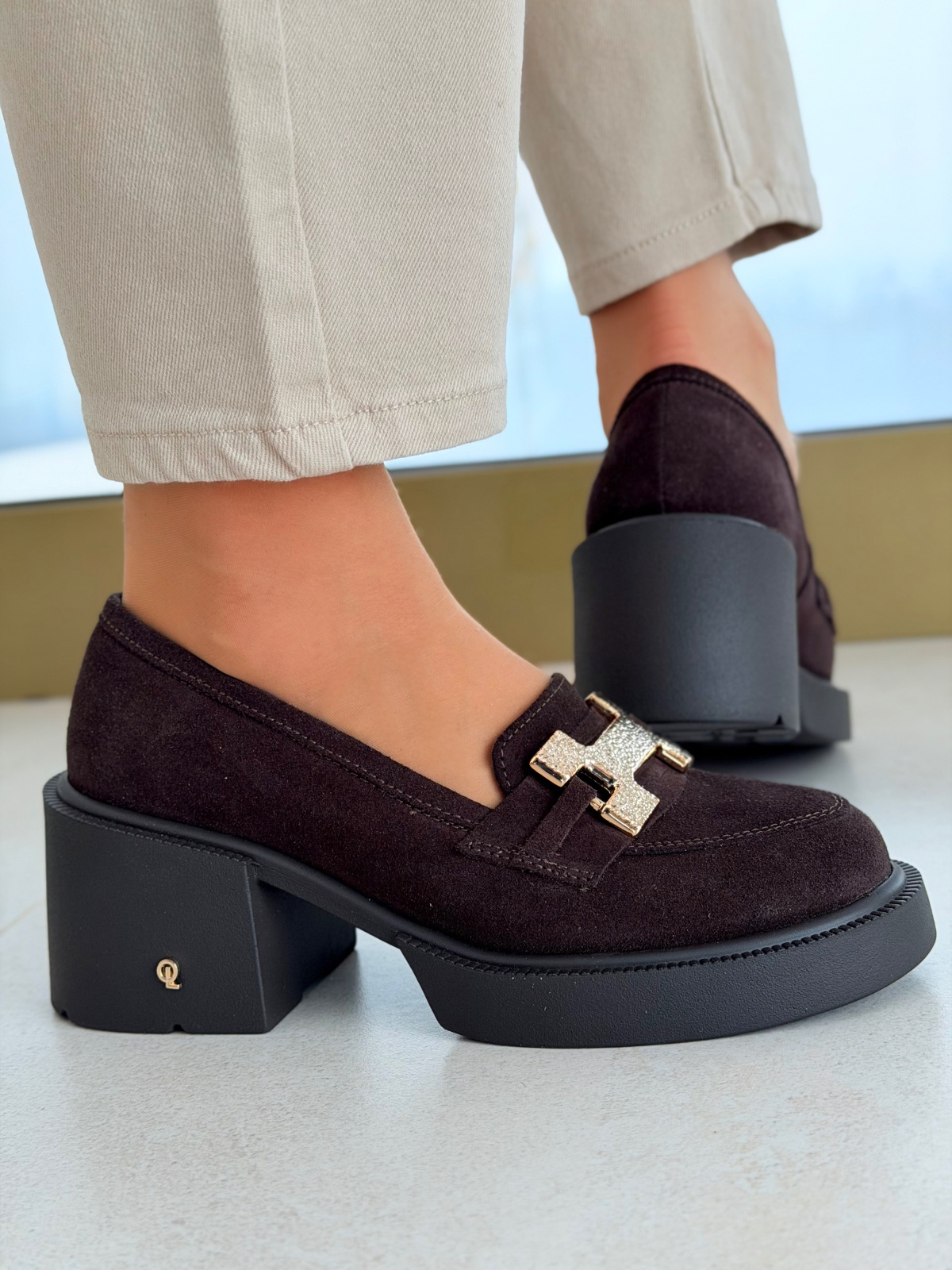 Brązowe skórzane mokasyny zamszowe na słupku OLEKSY