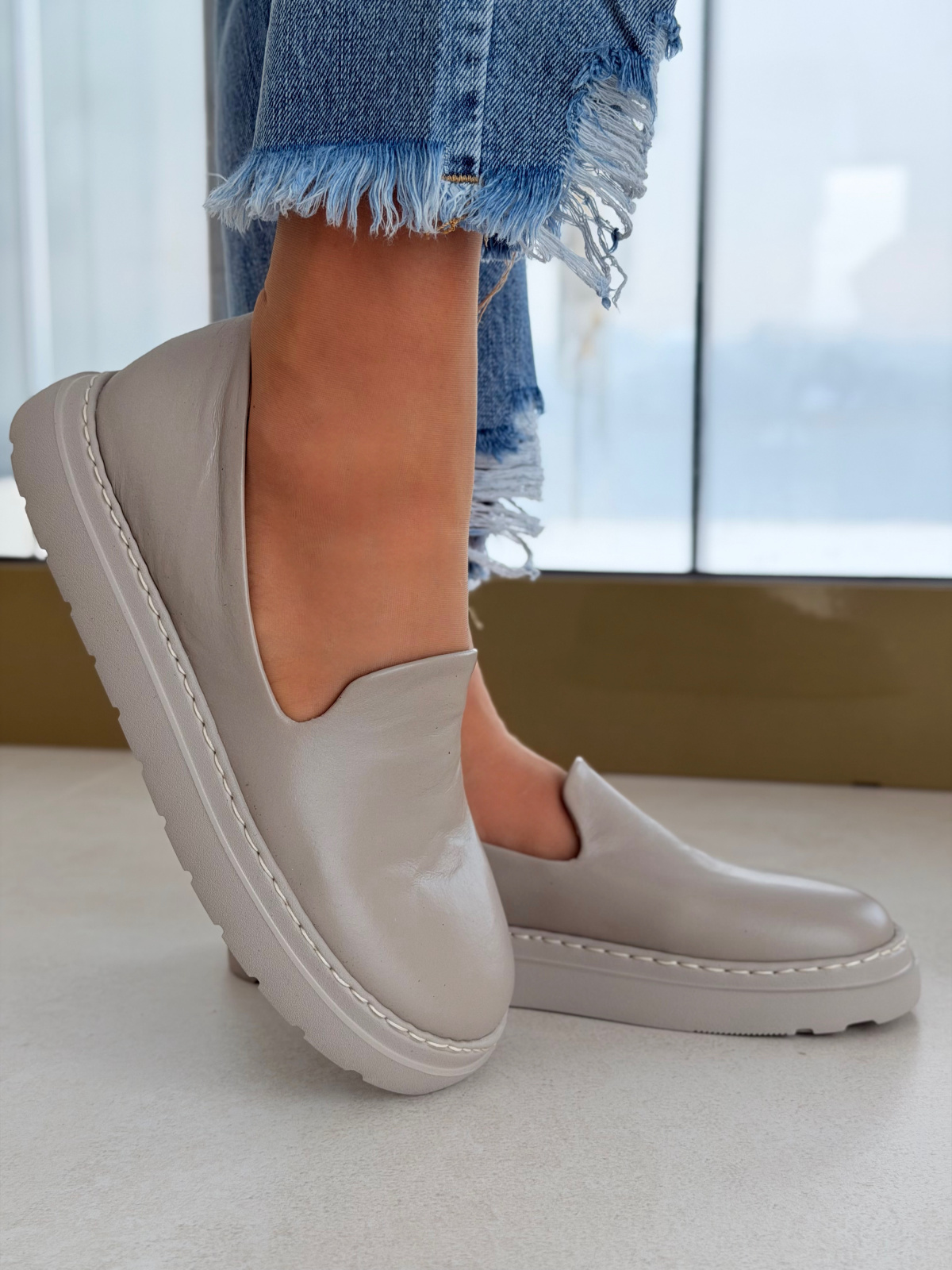 Szare skórzane mokasyny barefoot OLEKSY