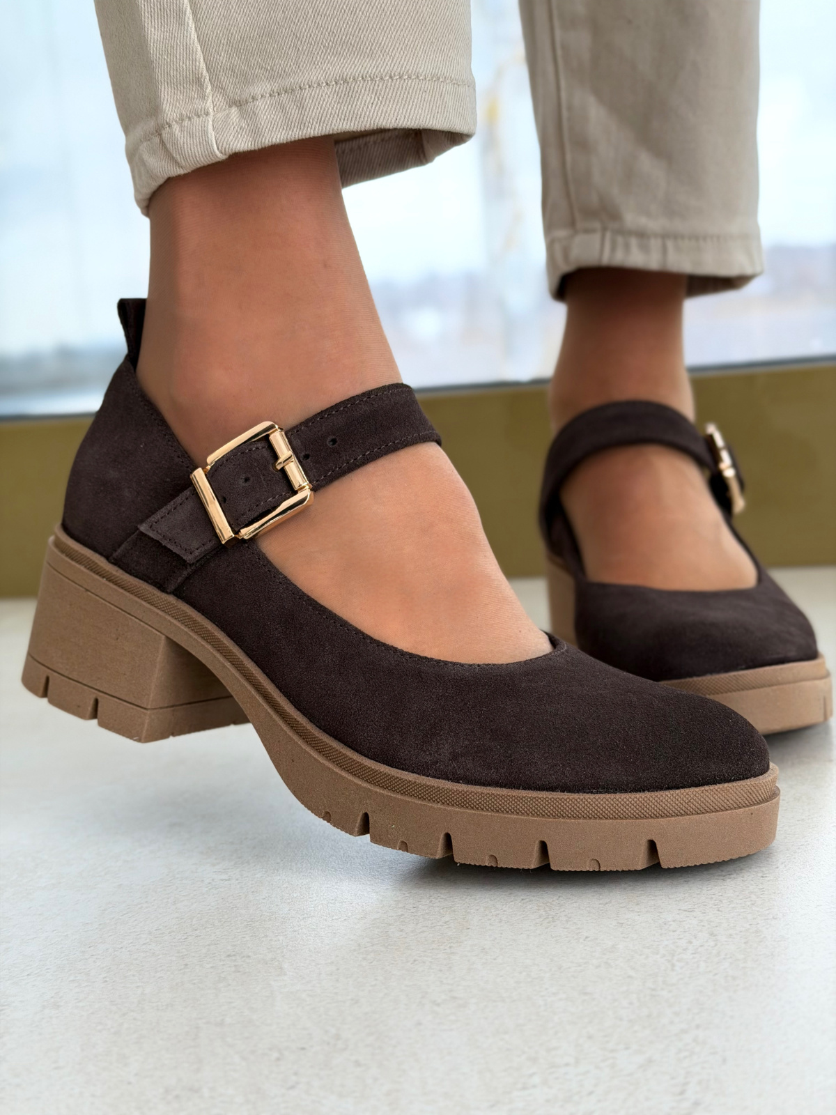 Brązowe półbuty ze skóry naturalnej na niskim obcasie OLEKSY