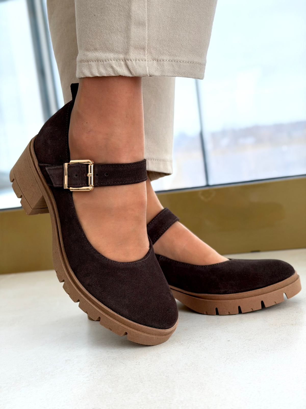 Brązowe półbuty ze skóry naturalnej na niskim obcasie OLEKSY