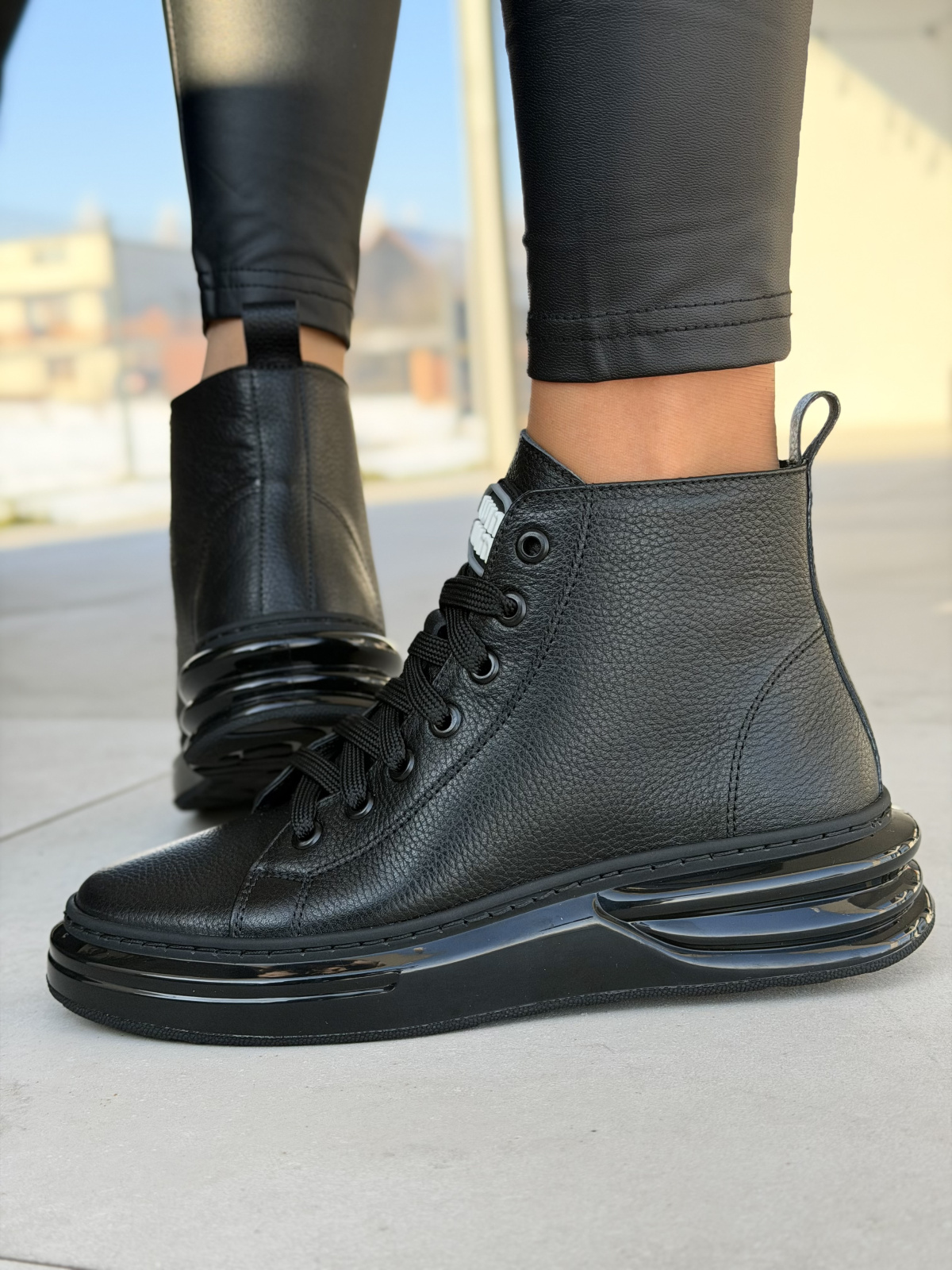 Czarne skórzane sneakersy damskie OLEKSY