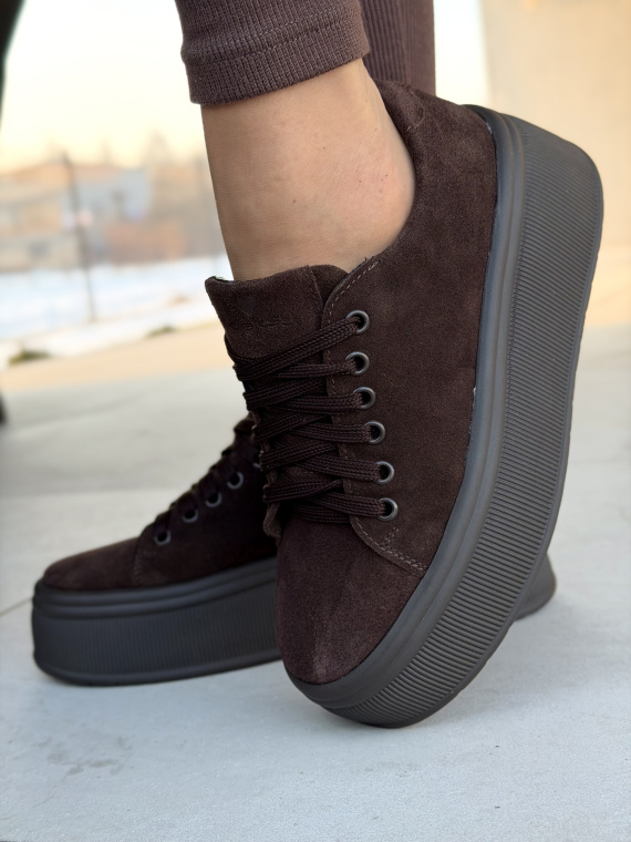 Brązowe skórzane sneakersy na platformie OLEKSY