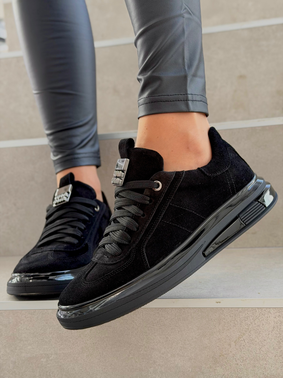 Czarne sneakersy zamszowe ze skóry naturalnej OLEKSY