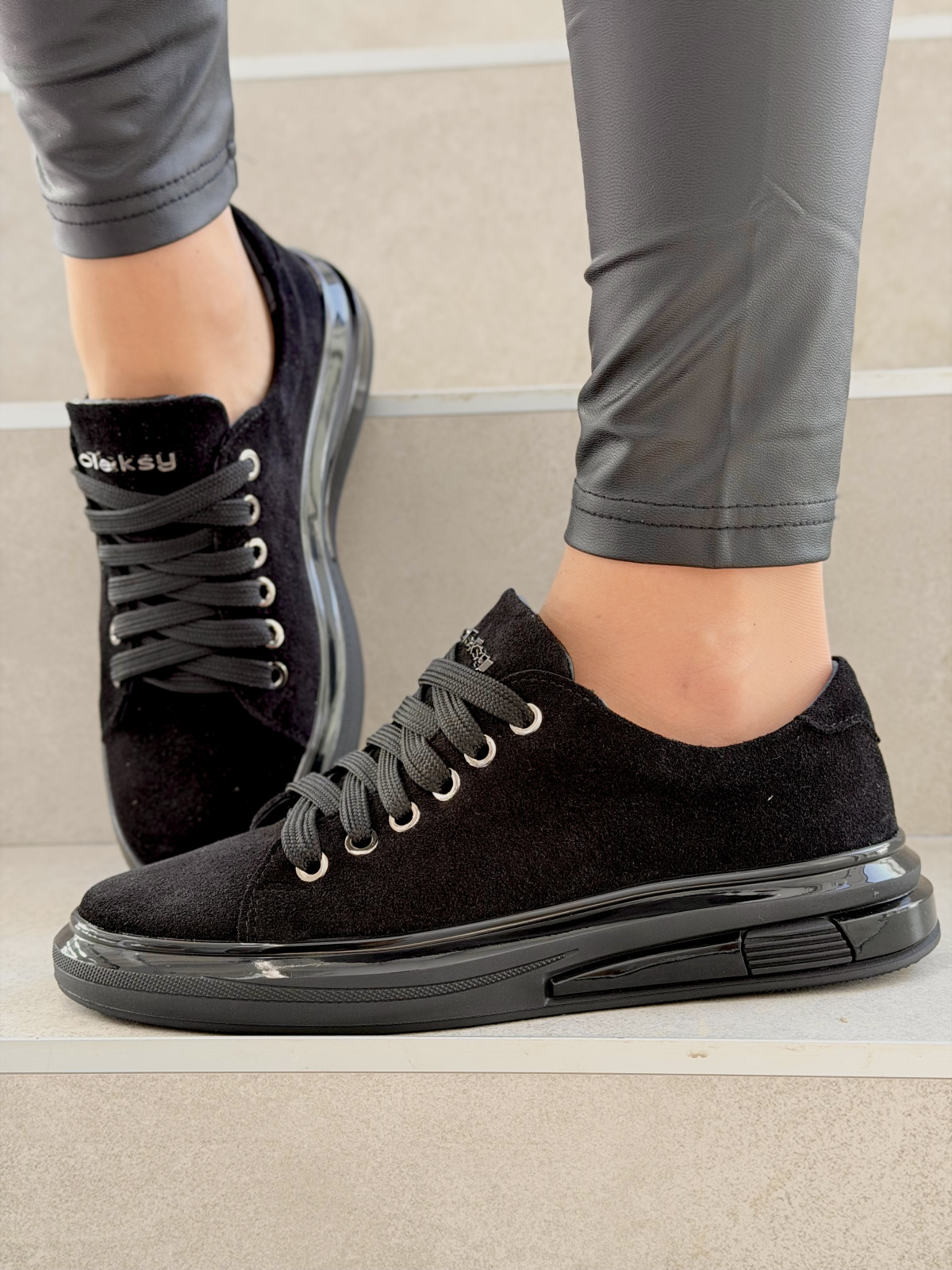 Czarne sneakersy zamszowe ze skóry naturalnej OLEKSY