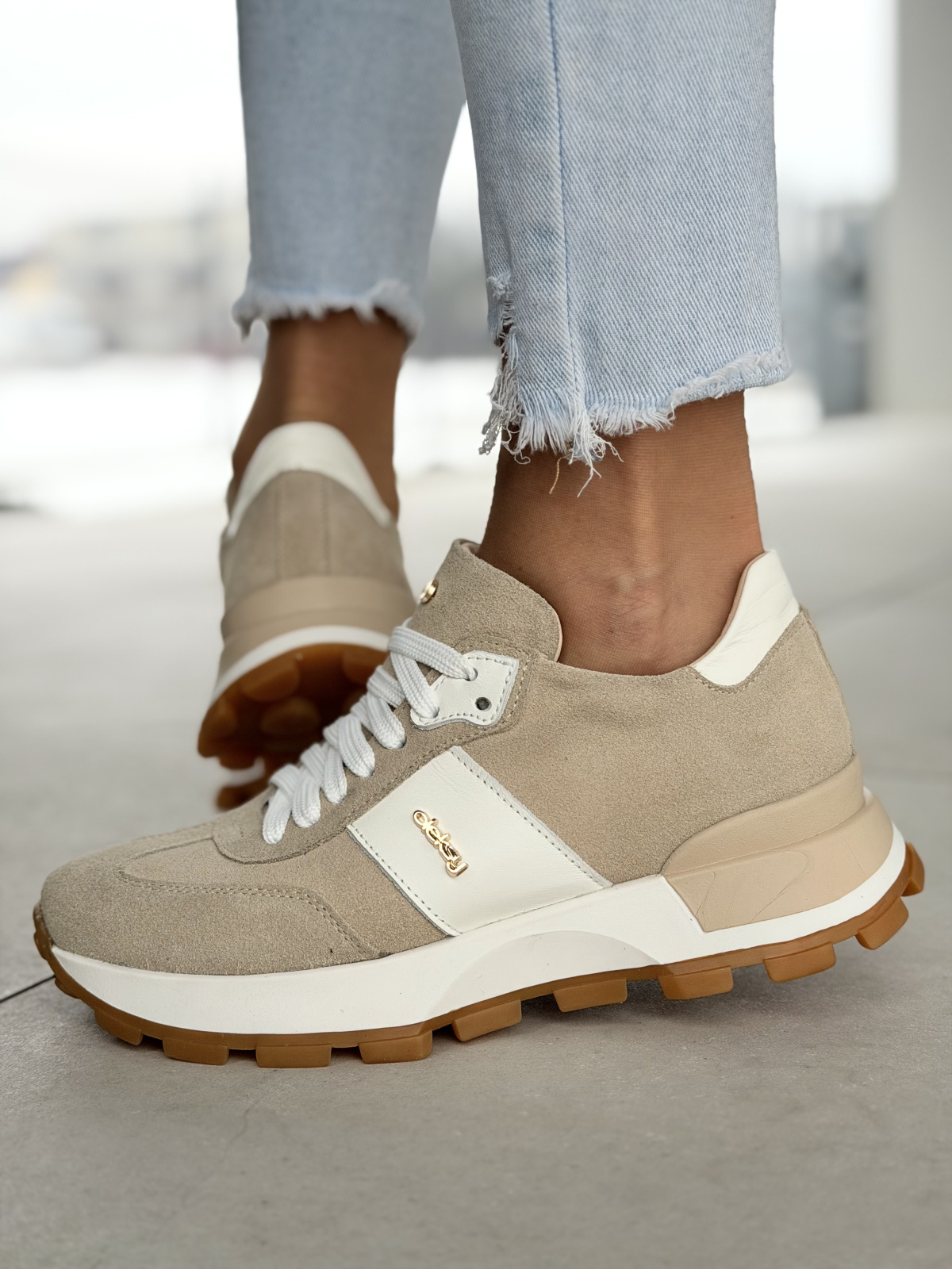 Beżowe sneakersy skórzane OLEKSY Polskiej produkcji