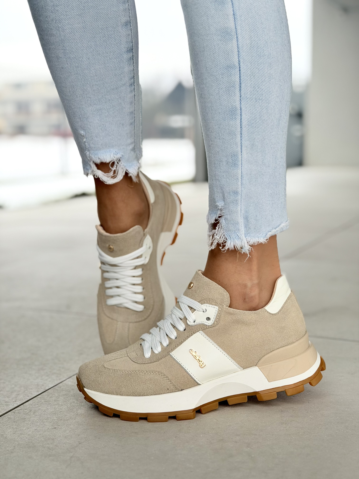 Beżowe sneakersy skórzane OLEKSY Polskiej produkcji