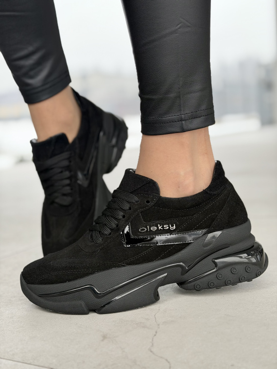 Czarne sneakersy skórzane OLEKSY na masywnej podeszwie