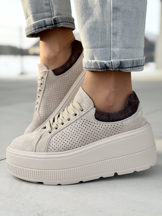 Beżowe sneakersy na platformie ze skóry naturalnej casual