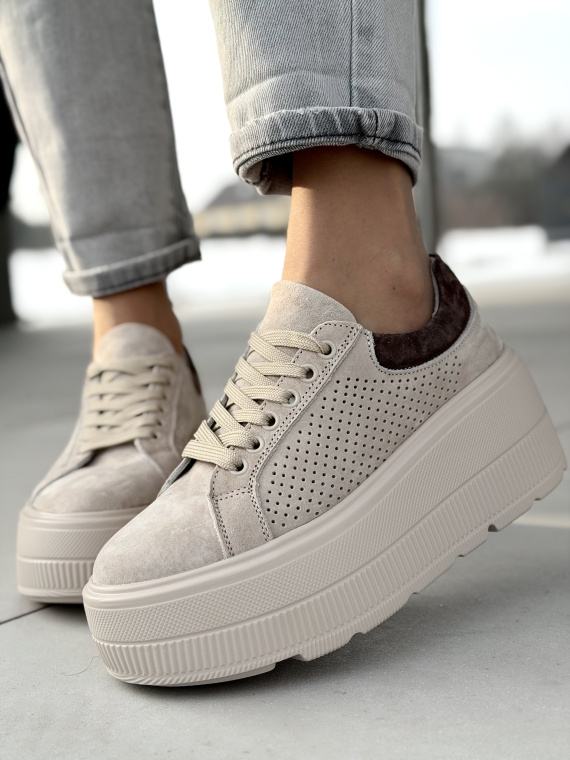 Beżowe sneakersy na platformie ze skóry naturalnej casual