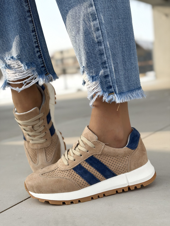 Beżowe sneakersy skórzane casual zamszowe