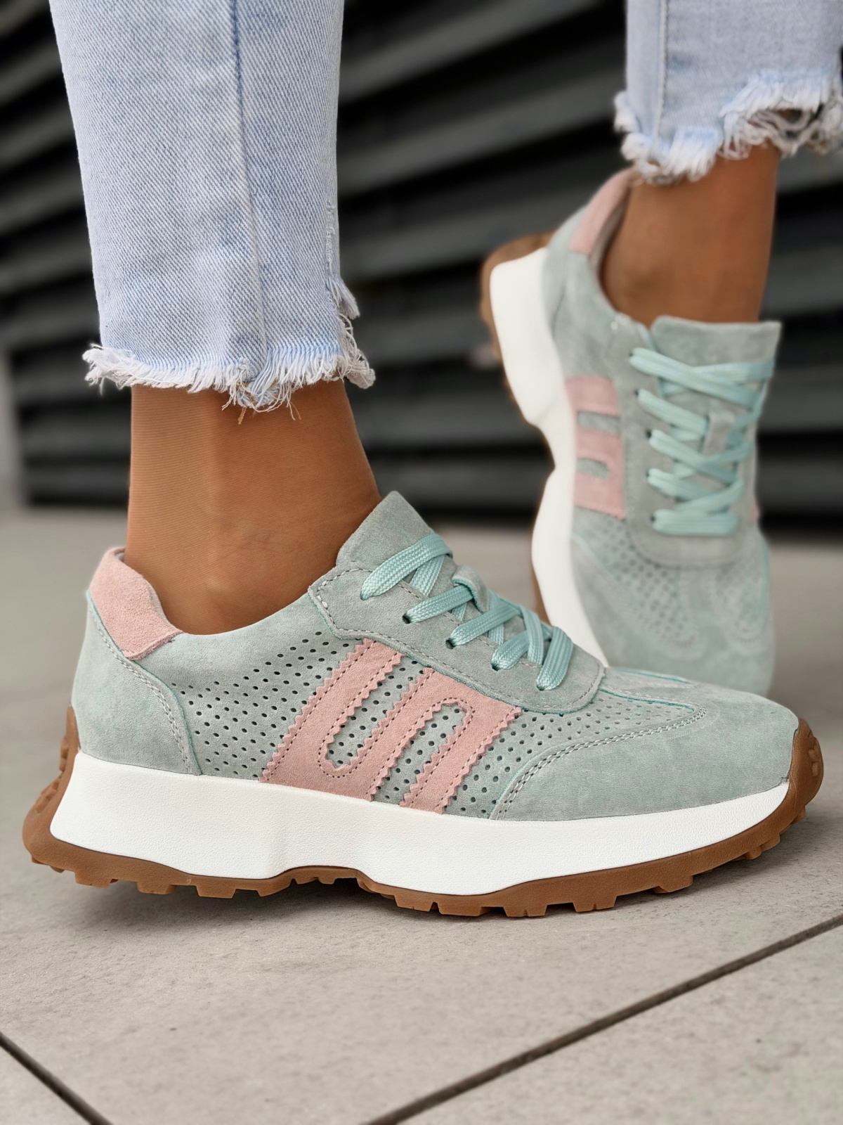 Miętowo-różowe sneakersy damskie ze skóry naturalnej casual