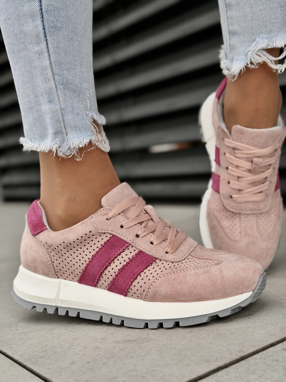 Różowe sneakersy damskie zamszowe ze skóry naturalnej casual