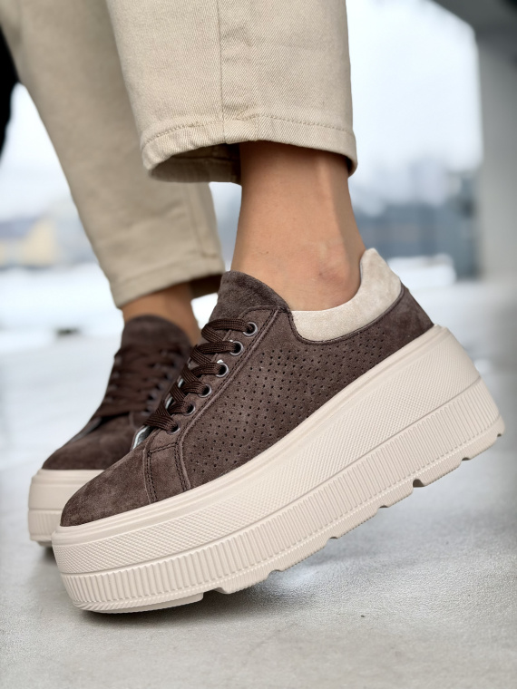 Brązowe sneakersy damskie zamszowe na platformie casual