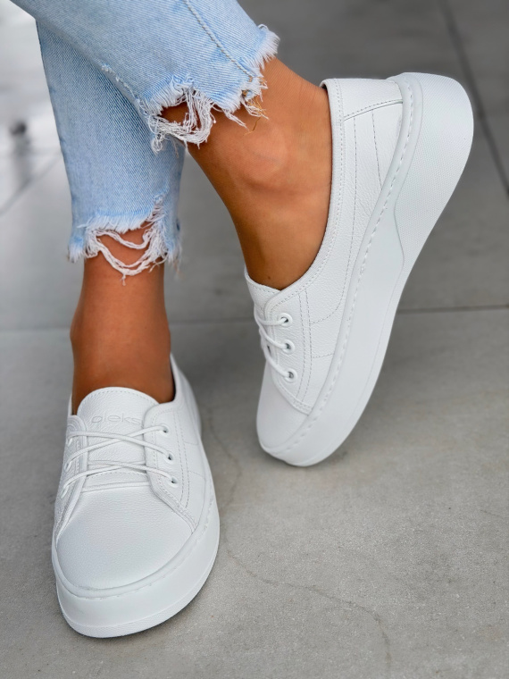 Białe sneakersy skórzane OLEKSY na platformie casual