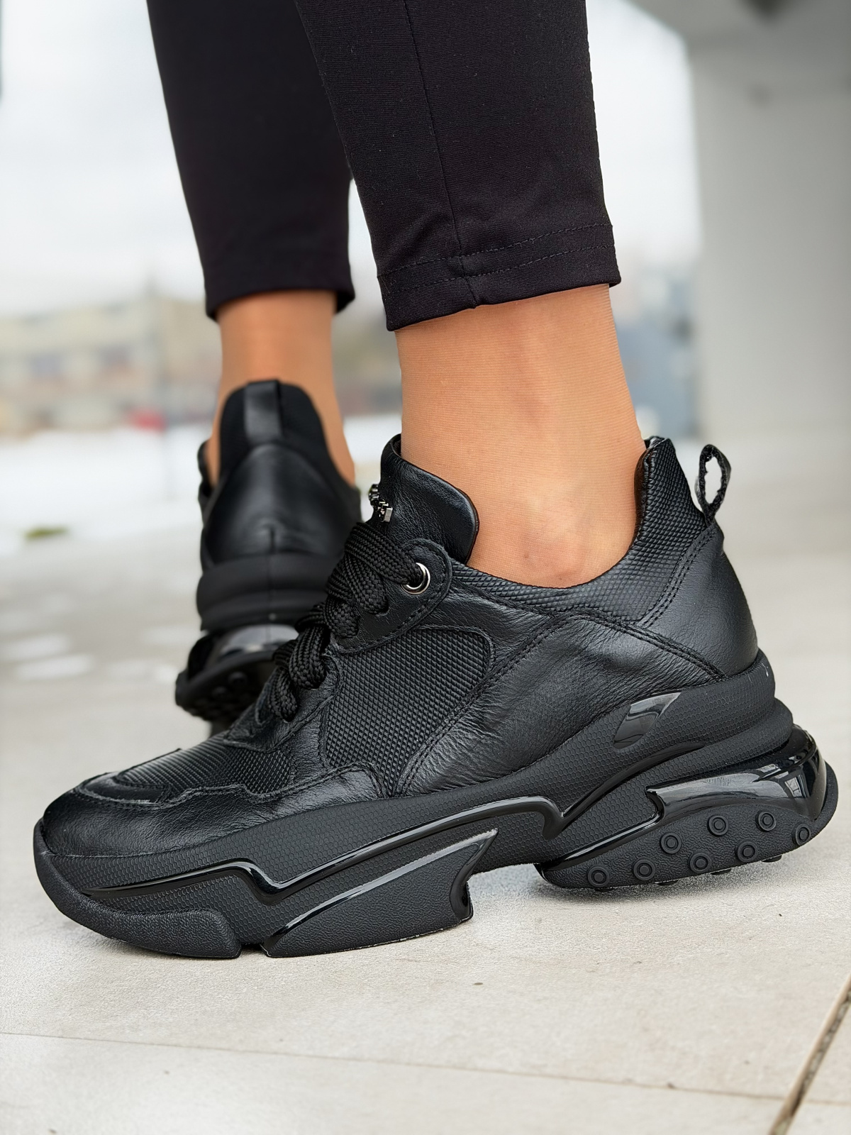 Czarne sneakersy skórzane damskie OLEKSY casual