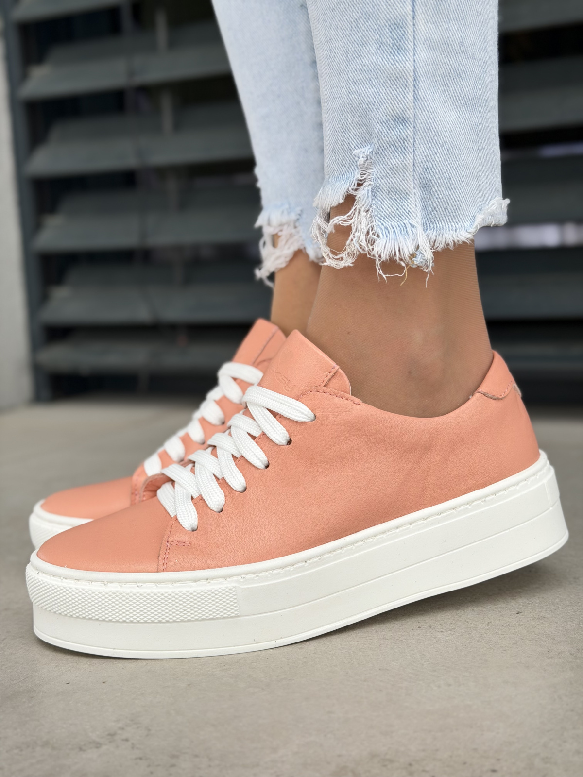 Morelowe sneakersy skórzane damskie na platformie OLEKSY casual