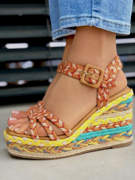 Kolorowe sandały na koturnie OLEKSY casual