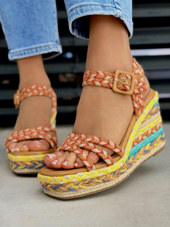 Kolorowe sandały na koturnie OLEKSY casual