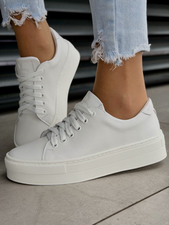 Białe sneakersy skórzane na platformie casual OLEKSY