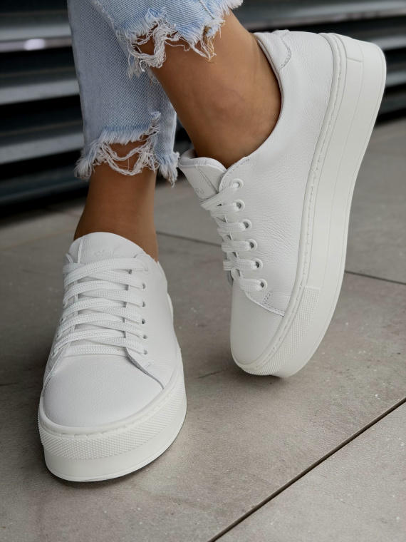 Białe sneakersy skórzane na platformie casual OLEKSY