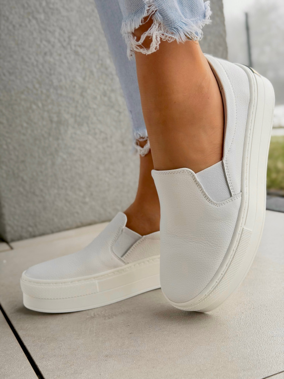 Białe półbuty damskie OLEKSY ze skóry naturalnej