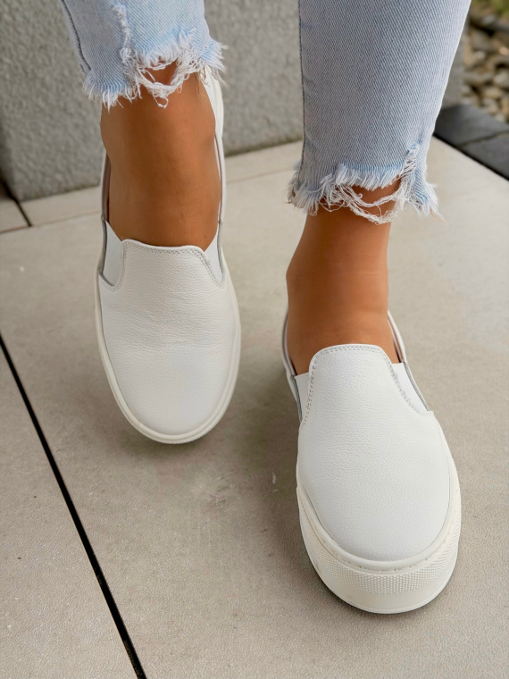 Białe półbuty damskie OLEKSY ze skóry naturalnej