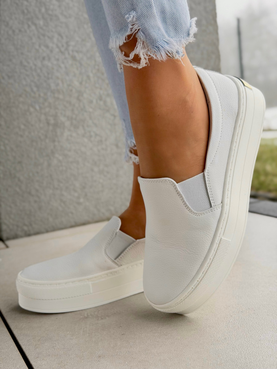 Białe półbuty damskie OLEKSY ze skóry naturalnej