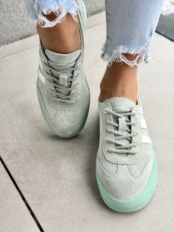 Miętowe sneakersy z naturalnej skóry na platformie casual