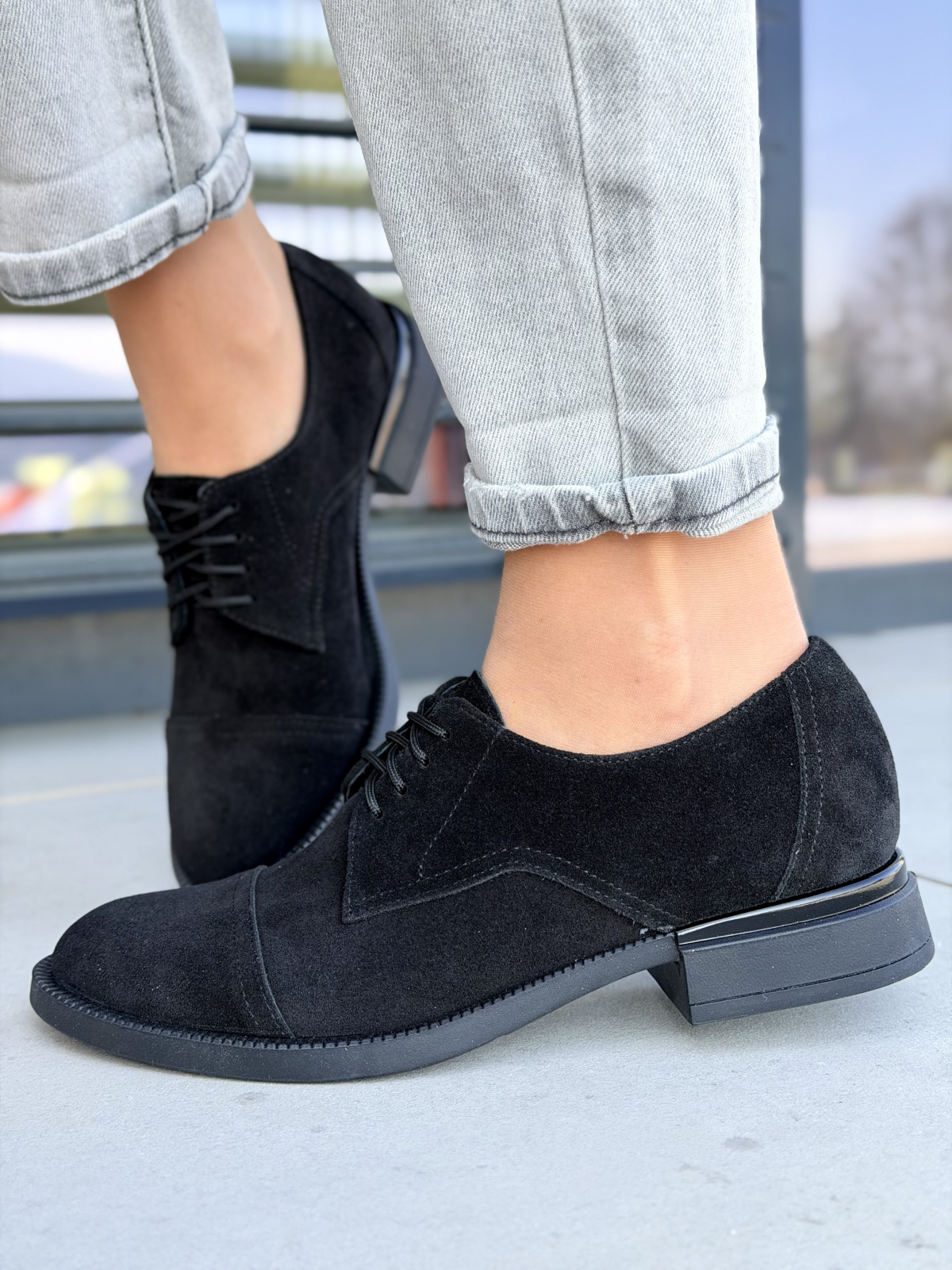 Czarne zamszowe półbuty damskie OLEKSY skórzane sznurowane eleganckie casual