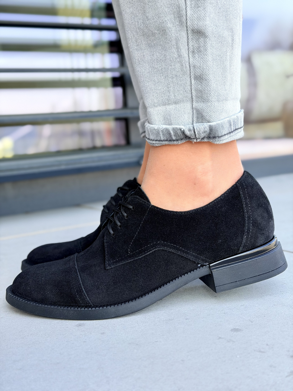 Czarne zamszowe półbuty damskie OLEKSY skórzane sznurowane eleganckie casual