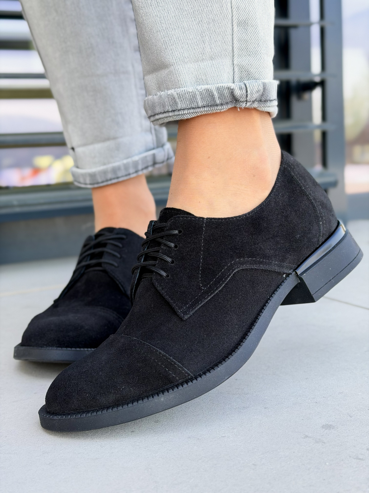 Czarne zamszowe półbuty damskie OLEKSY skórzane sznurowane eleganckie casual