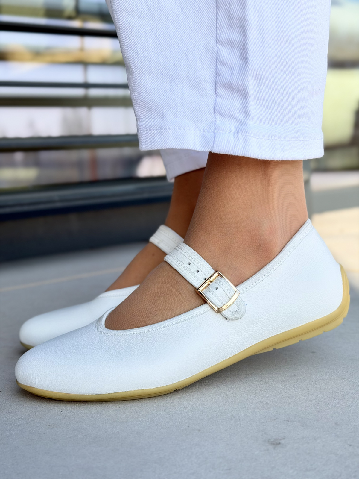Białe baleriny Mary Jane ze skóry naturalnej casual OLEKSY
