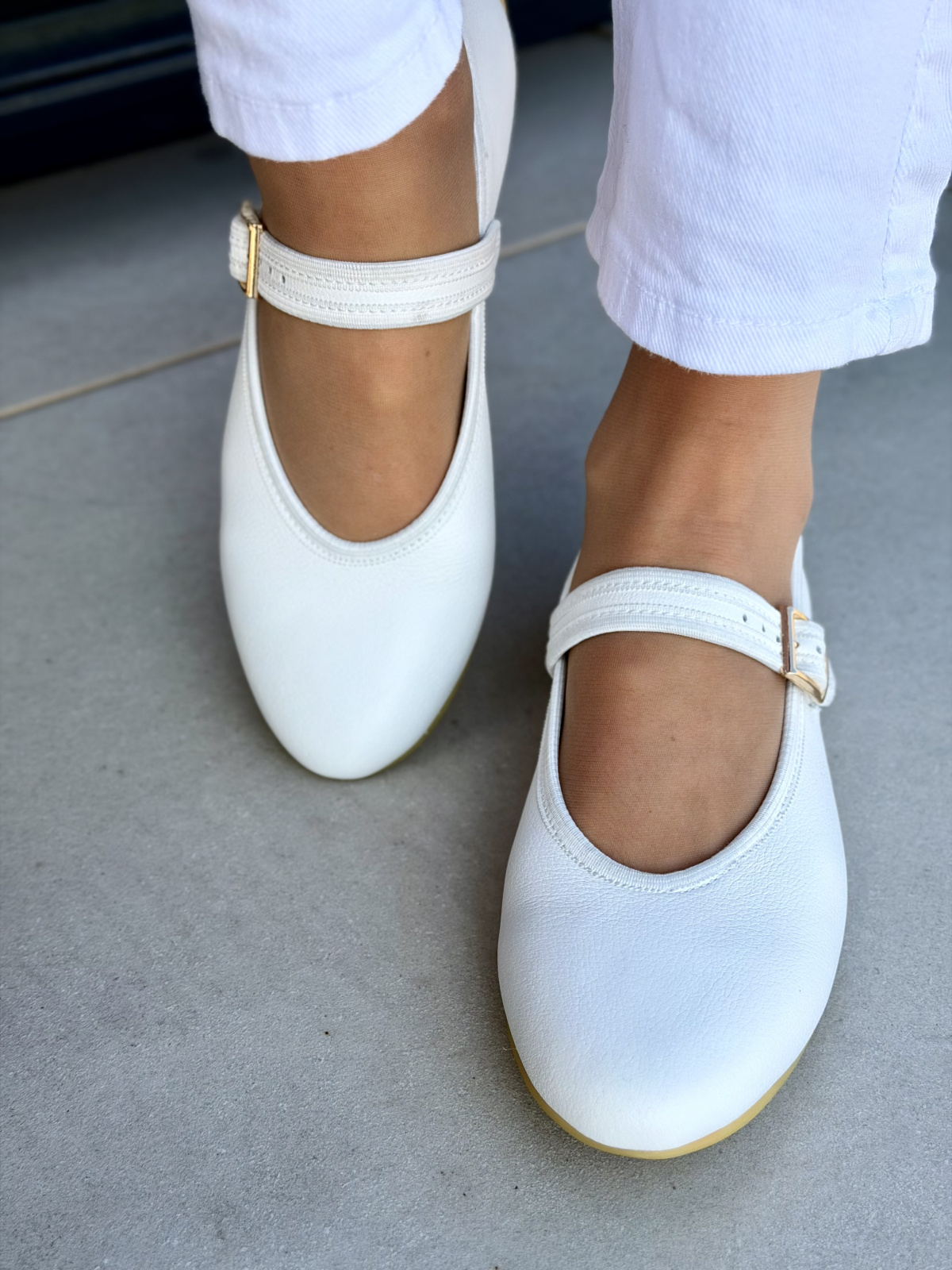 Białe baleriny Mary Jane ze skóry naturalnej casual OLEKSY