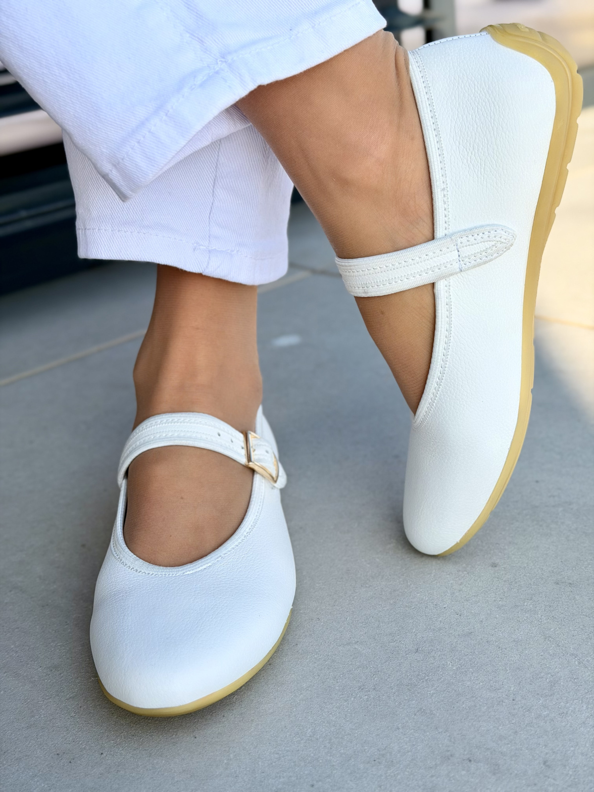 Białe baleriny Mary Jane ze skóry naturalnej casual OLEKSY