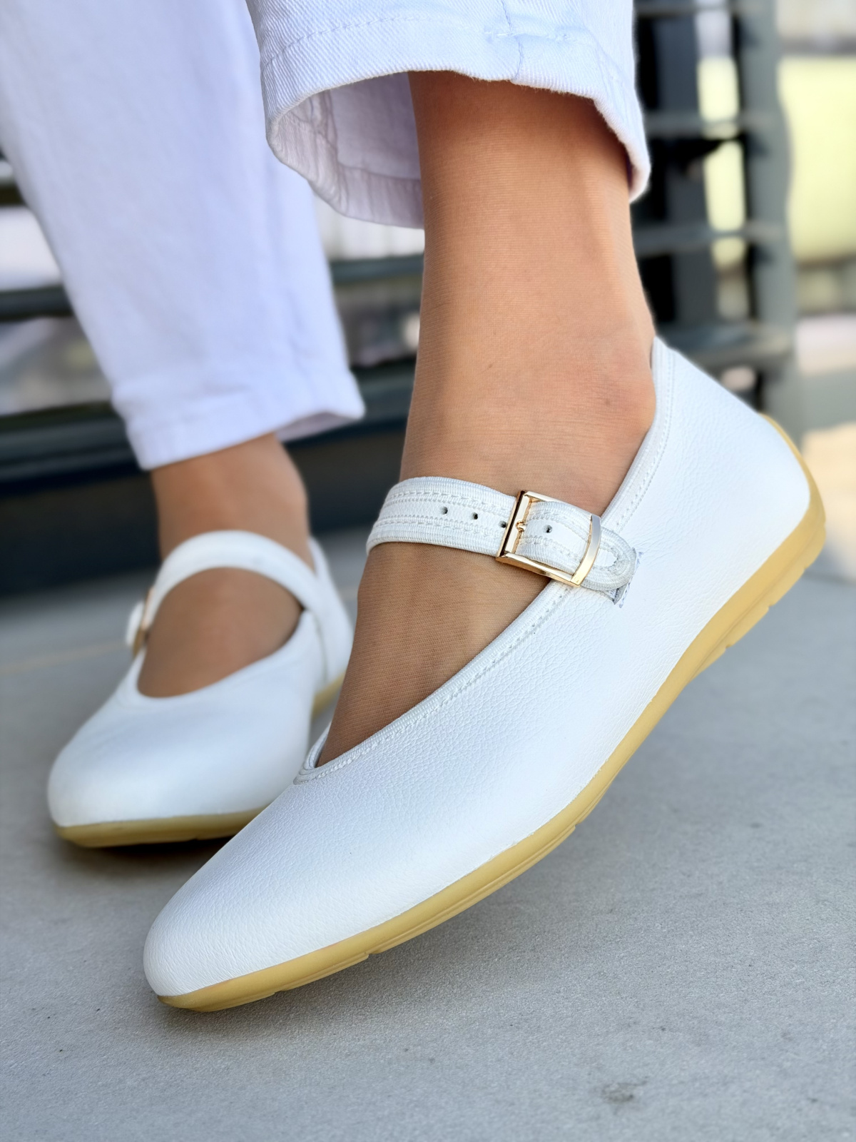 Białe baleriny Mary Jane ze skóry naturalnej casual OLEKSY