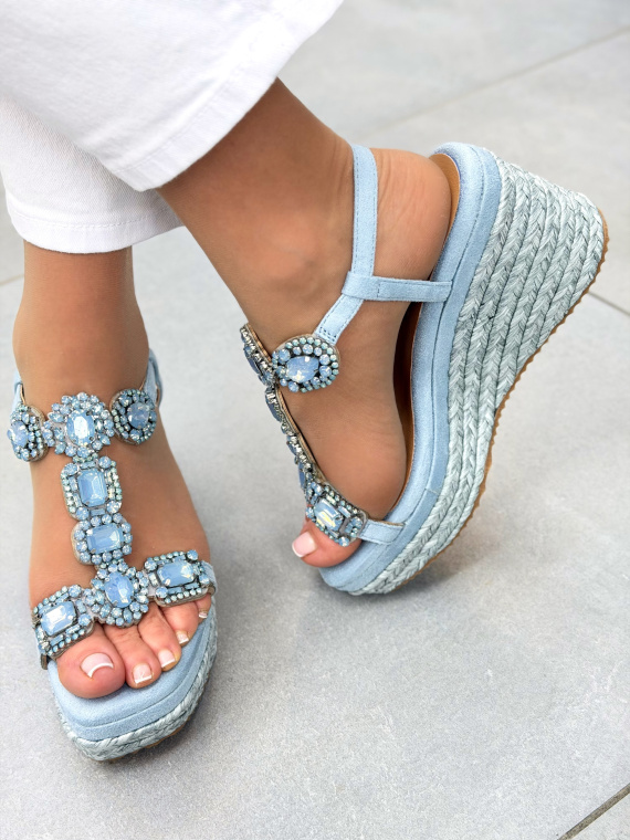 Błękitne sandały na platformie OLEKSY z ozdobnymi kamieniami