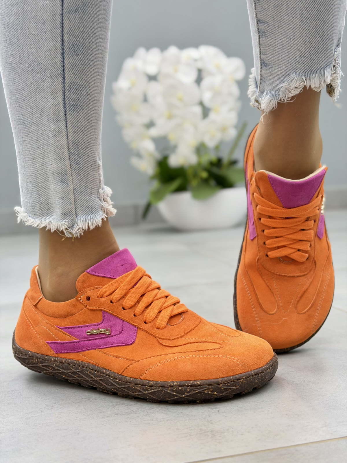 Pomarańczowe sneakersy barefoot skórzane zamszowe OLEKSY casual sznurowane damskie