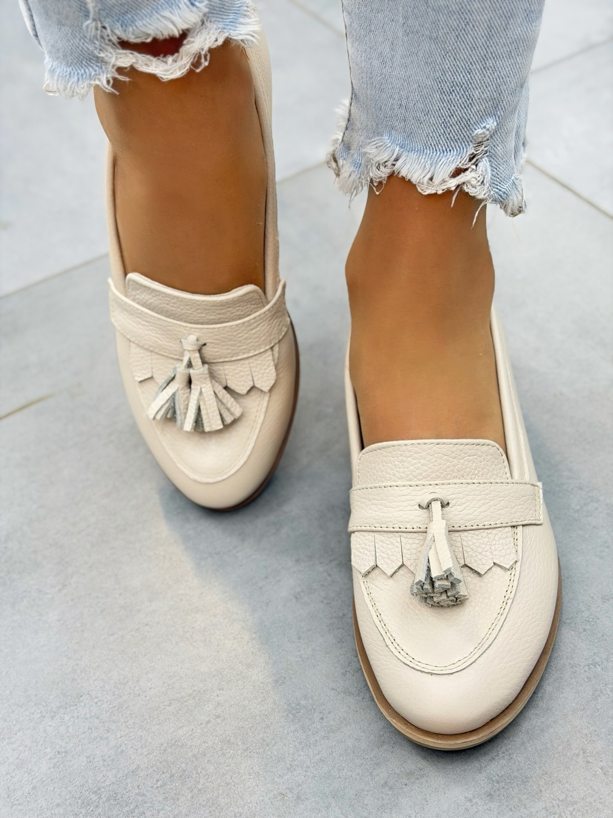 Beżowe mokasyny skórzane damskie OLEKSY casual